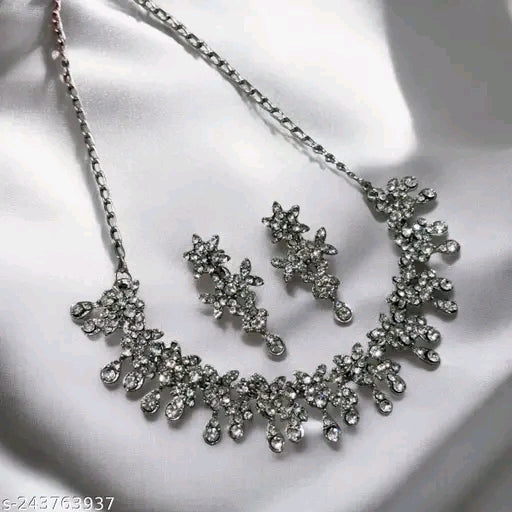 👑Premium Silver Plated Necklace Set With White American Diamond