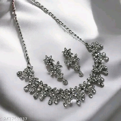 👑Premium Silver Plated Necklace Set With White American Diamond